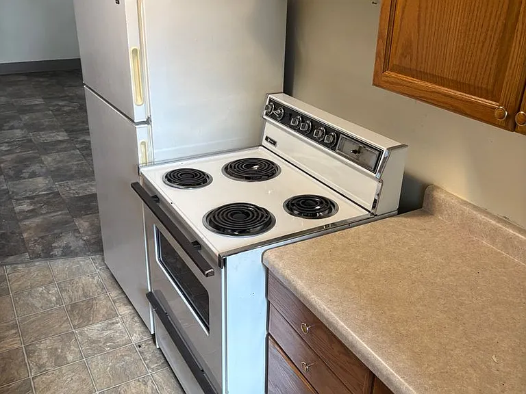 625 Maple St — Photo 4