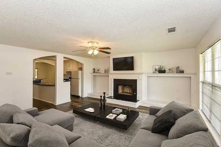 8141 Hynds Springs Ln — Photo 12