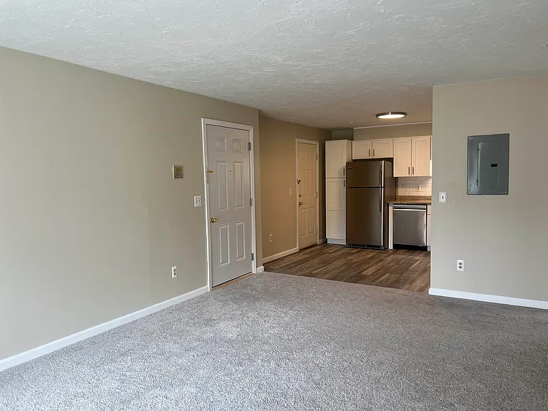 383 Huse Rd #25 — Photo 12