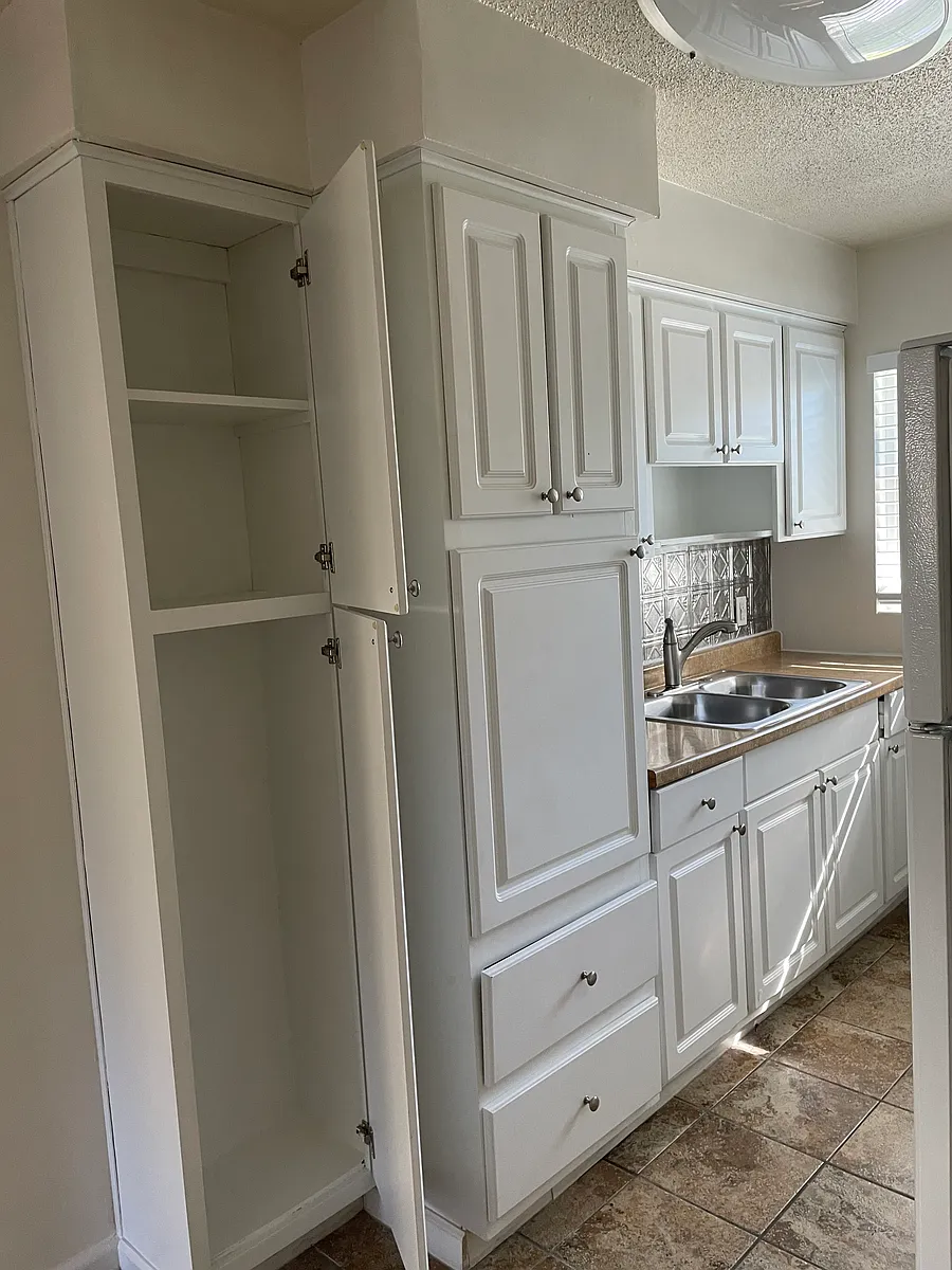 Building Photo - 200 S Lucerne Cir #11