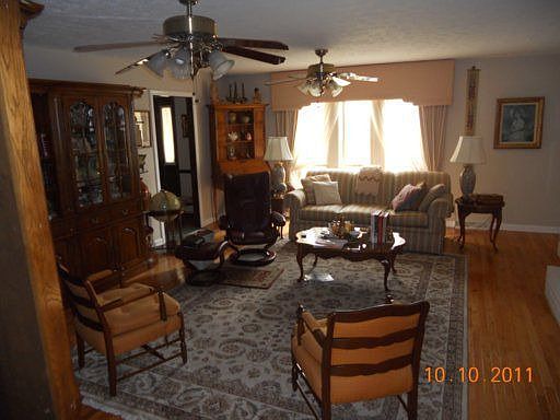 5th image of 1121 Buckthorn Dr