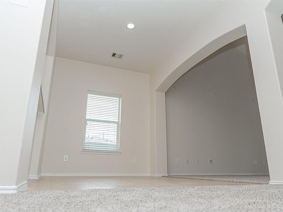 5th image of 1902 Vernal Glen Cir