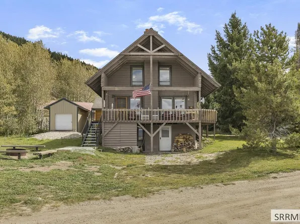 5172 Valley Dr, Island Park, ID 83429