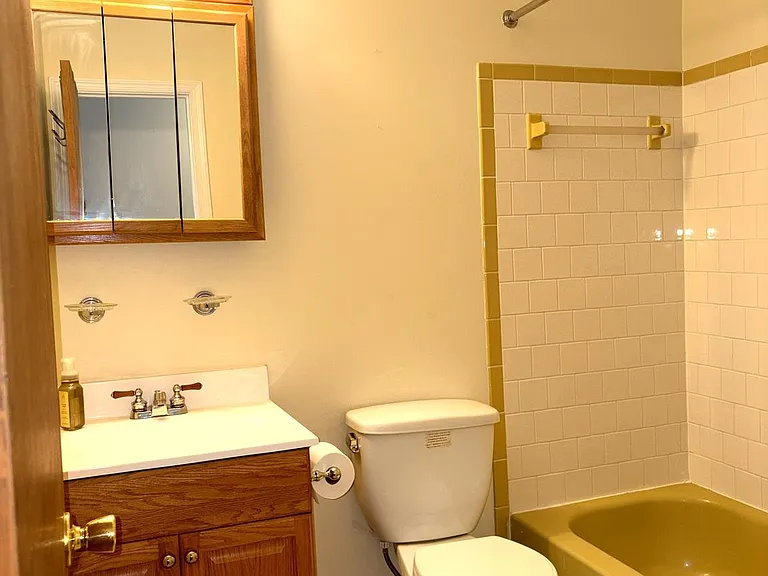 6410 Coleton Ct — Photo 18