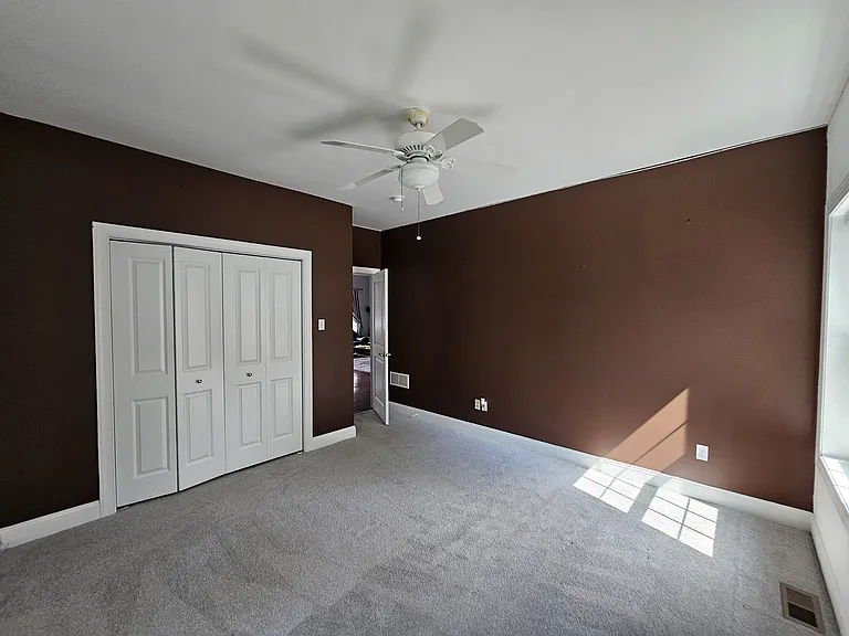 45 Somerset Dr — Photo 5
