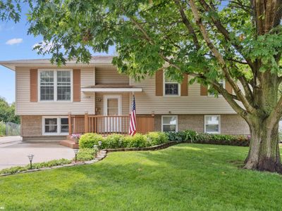 1326 Greenfield Dr, Marshalltown, IA, 50158