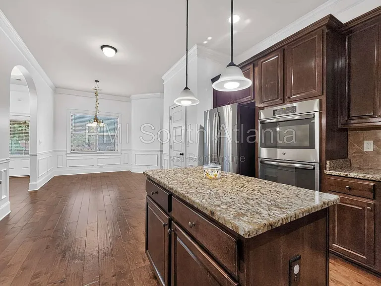 305 Legends Dr — Photo 30