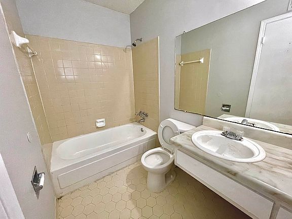 5th image of 4276 Cary Hill Dr