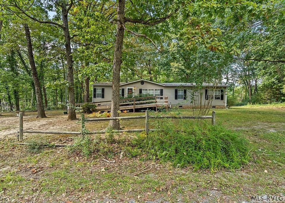 1st image of 41 Magnolia Dr