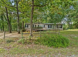 41 Magnolia Dr, Bracey, VA 23919