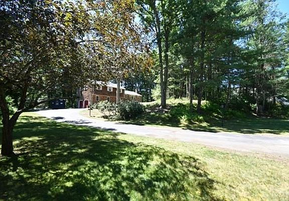 2nd image of 15 Farrwood Dr