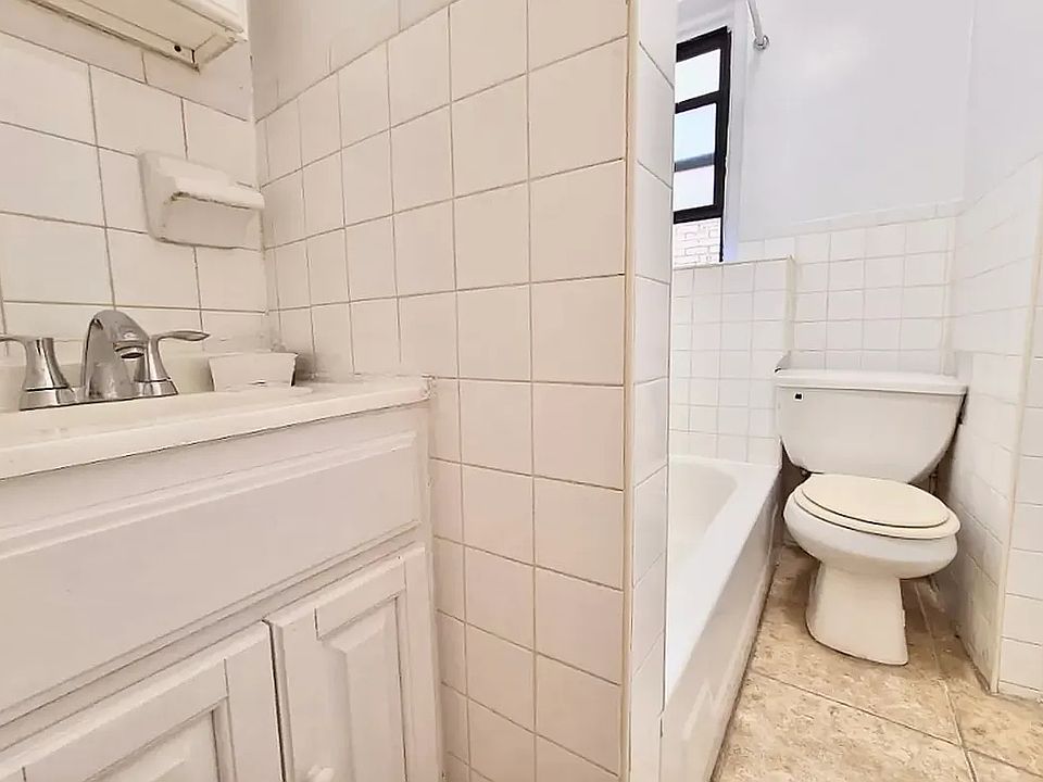 2nd image of 150 W 140th St APT 3D
