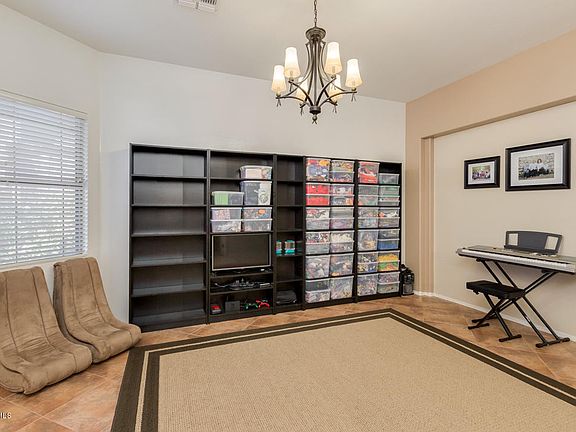 4th image of 9018 W Melinda Ln