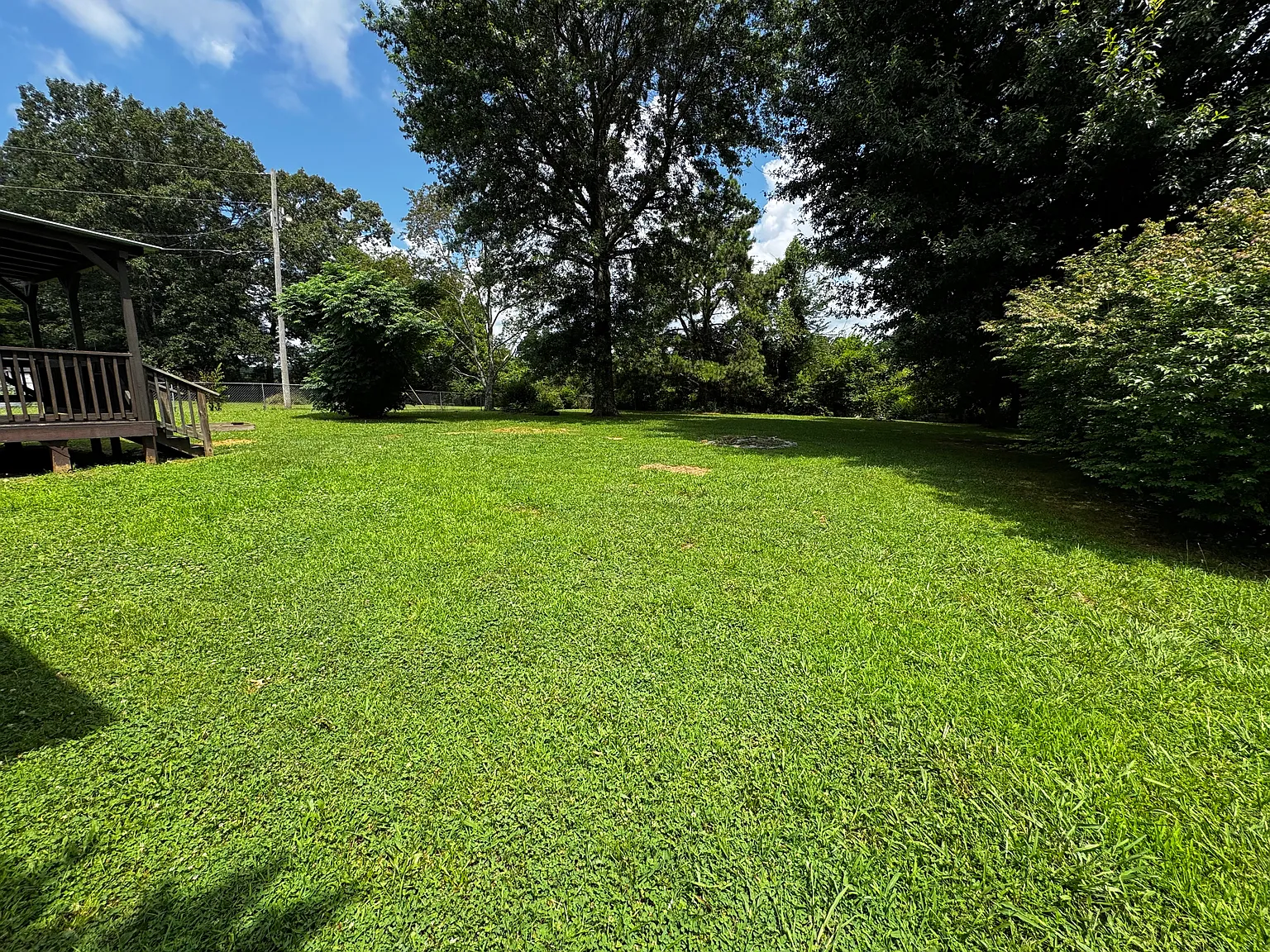 3 bed, 1350 sqft, $1,900 — Photo 2