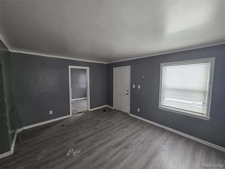 19710 Lamont St — Photo 2