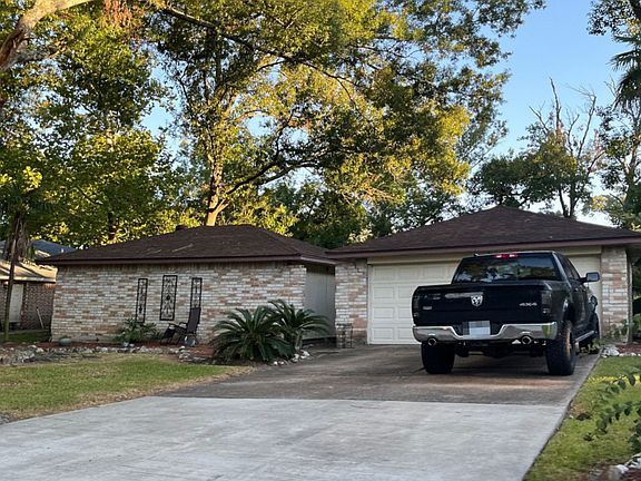 2nd image of 410 Petrel Ct