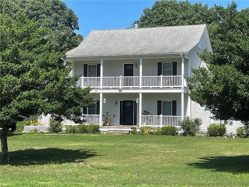 2nd image of 116 Holly Hills Ln