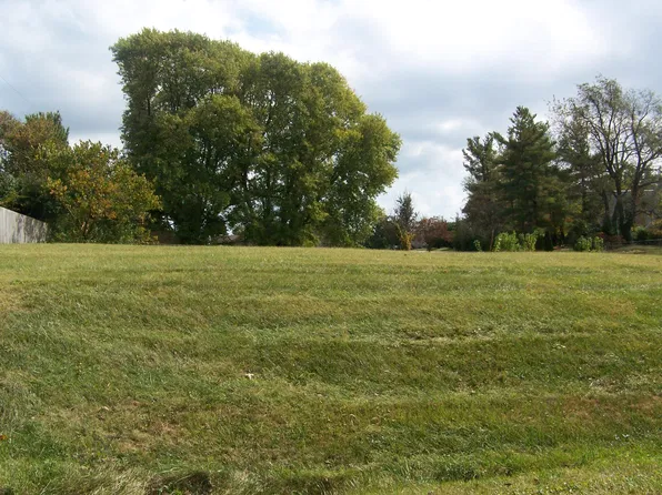 1201 Lark Ave, Mount Sterling, KY 40353