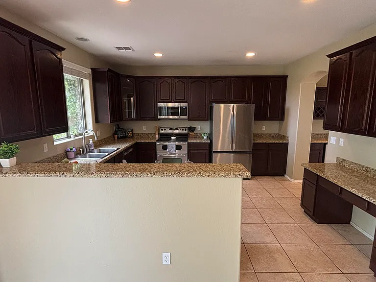 4918 W Melody Ln — Photo 8