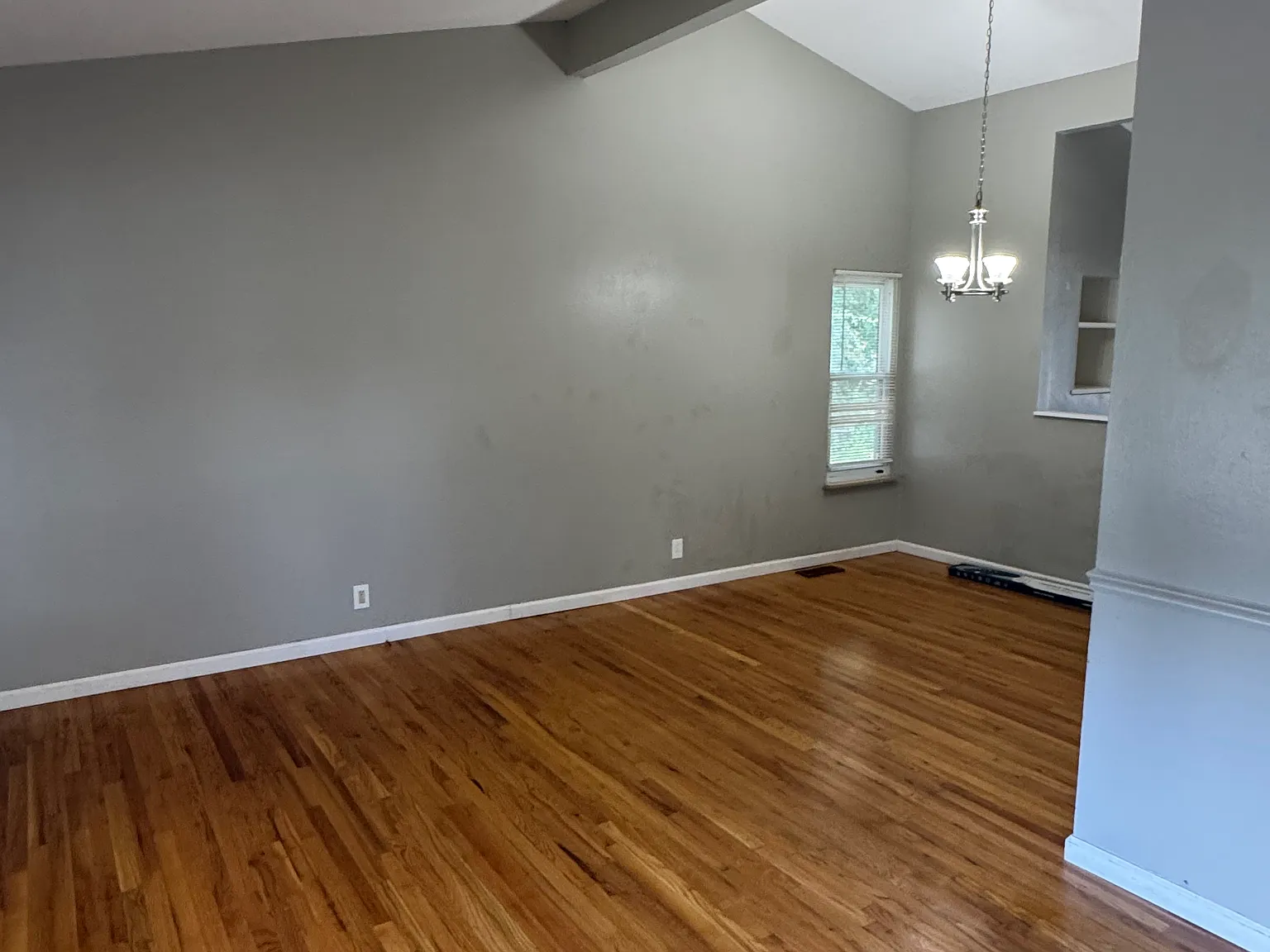 3 bed, 1123 sqft, $1,695 — Photo 3