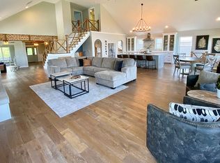 1845 Flottmann Rd, Gerald, MO 63037