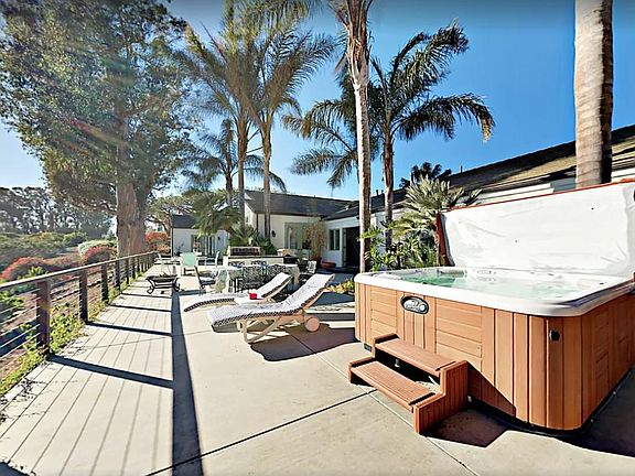 3rd image of 6621 Arozena Ln