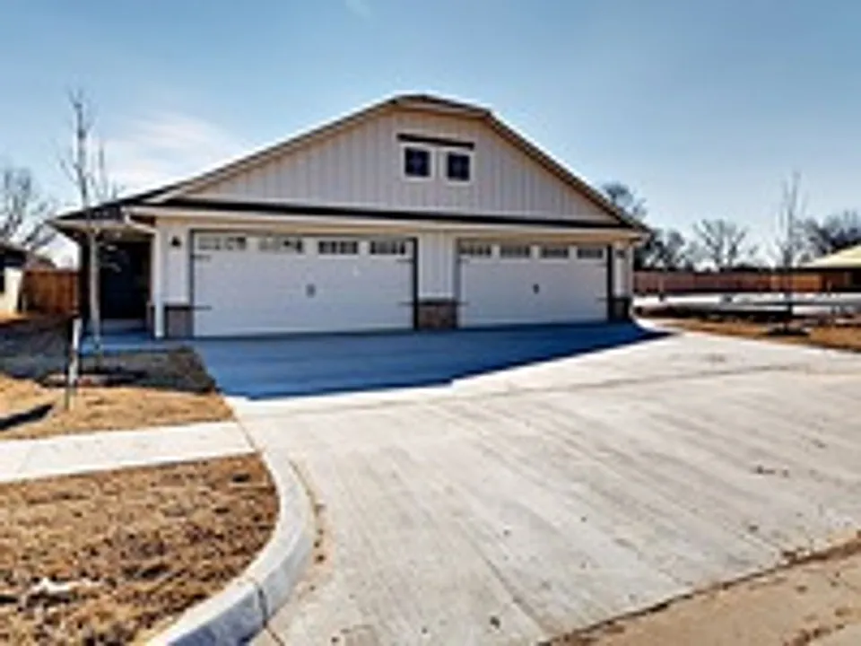 4916 Avion Ct