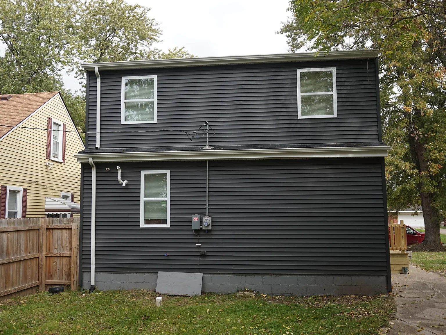 4 bed, 1494 sqft, $1,600 — Photo 2