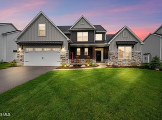 4950 Buckeye Dr, Monclova, OH 43542