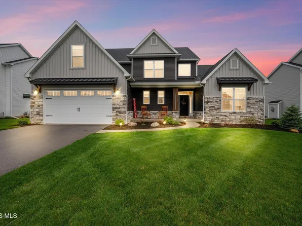 4950 Buckeye Dr, Monclova, OH 43542