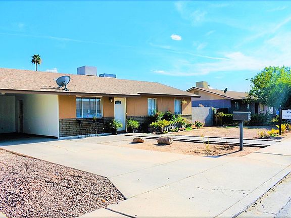 3rd image of 339 E Linda Ln