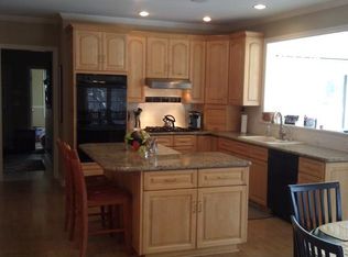 12 Whisperwood Dr, Victor, NY 14564