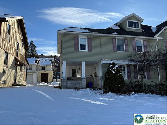 2nd image of 108 W Bertsch St