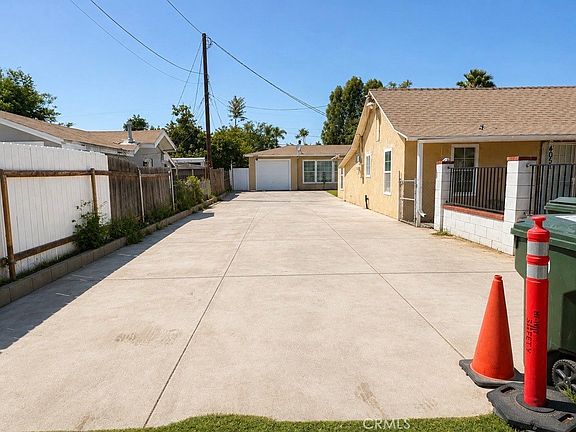 2nd image of 4057 Fort Dr