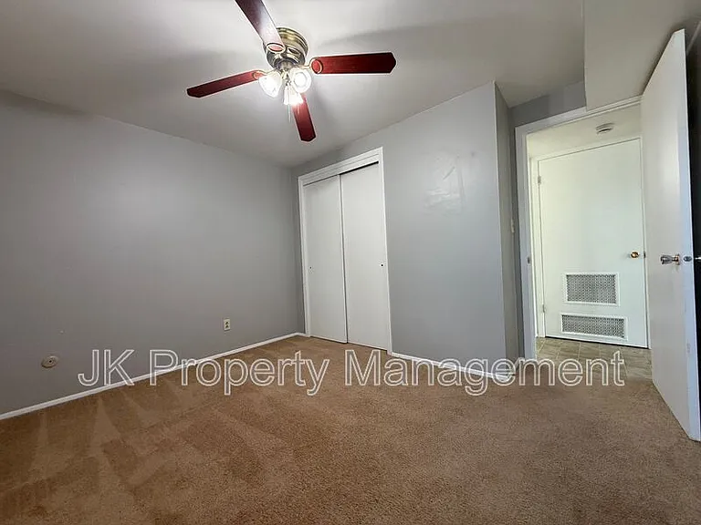 1322 1st Ave NW #2 — Photo 10