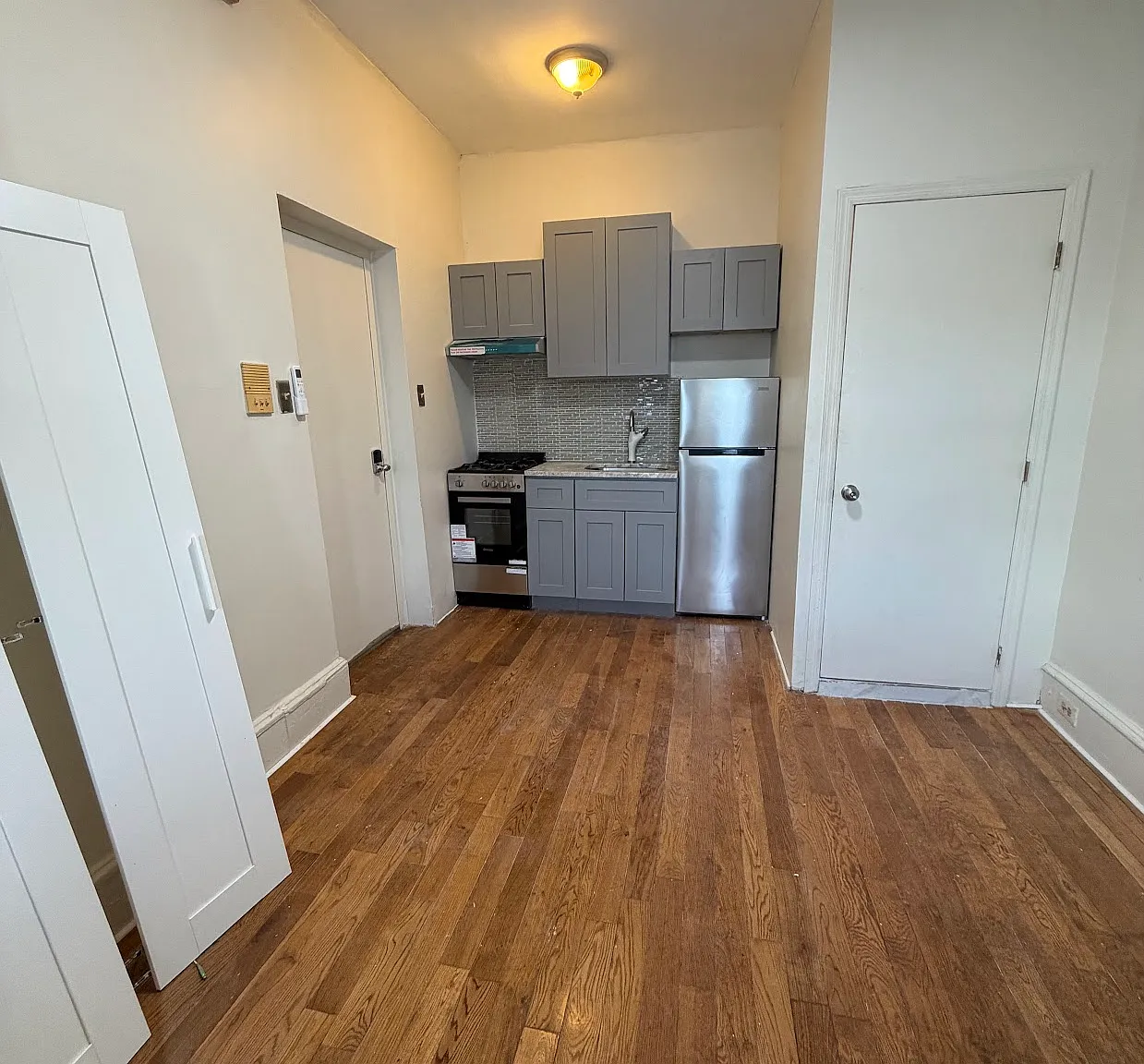 Studio, 230 sqft, $750 — Photo 4