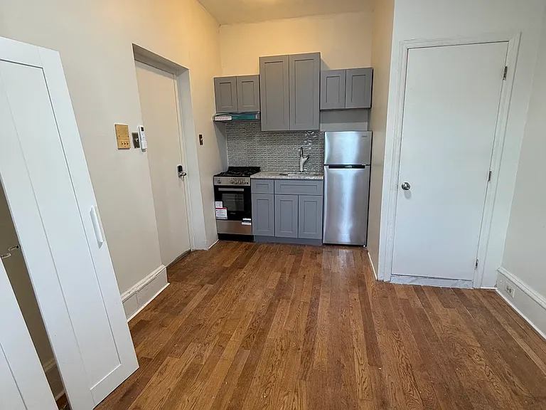 4325 Sansom St #1F — Photo 4