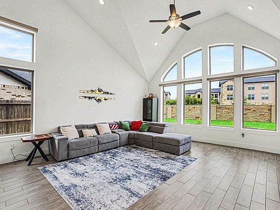 4th image of 6035 Churchill Springs Ln