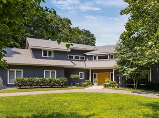 20790 Linwood Rd, Excelsior, MN 55331