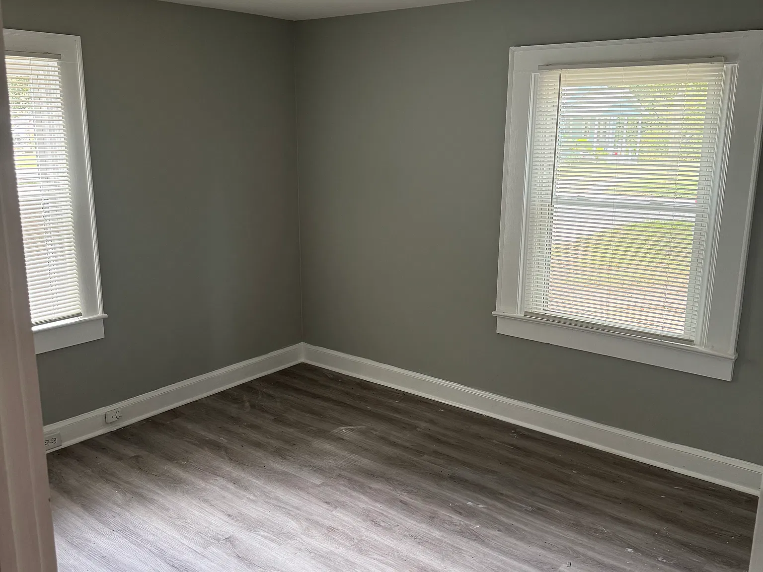 3 bed, 1001 sqft, $1,500 — Photo 4