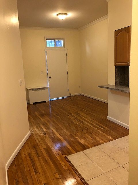 1st image of 211 W 88th St APT 1A