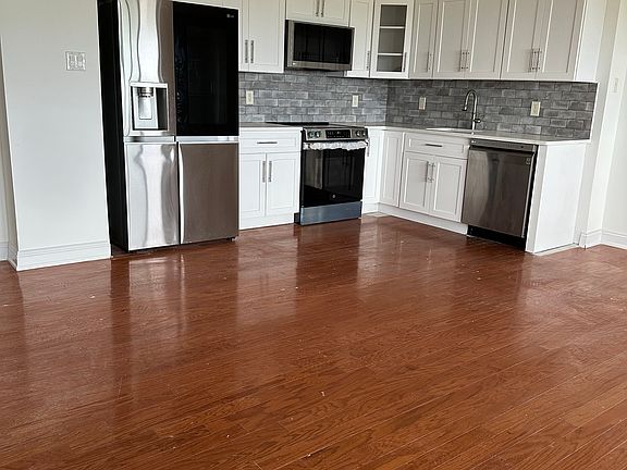 2nd image of 60 Parkway Dr E APT 7B
