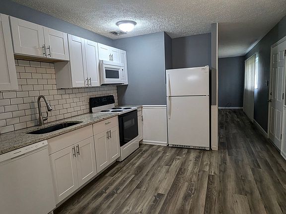 3rd image of 1759 Alcoy Dr