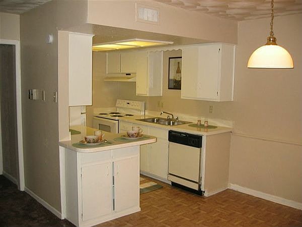 kitchen.dining