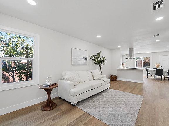 3rd image of 208 A St