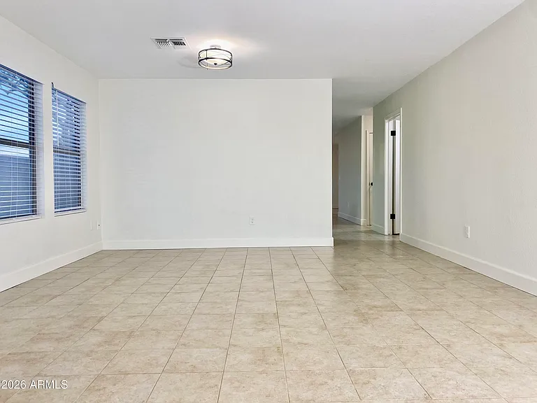 13658 W Fargo Dr — Photo 2