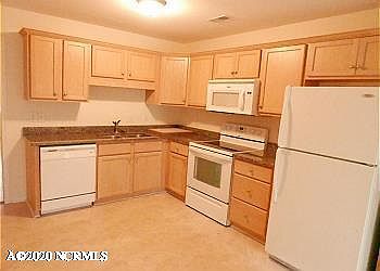 2nd image of 102 Pirates Landing Dr #102