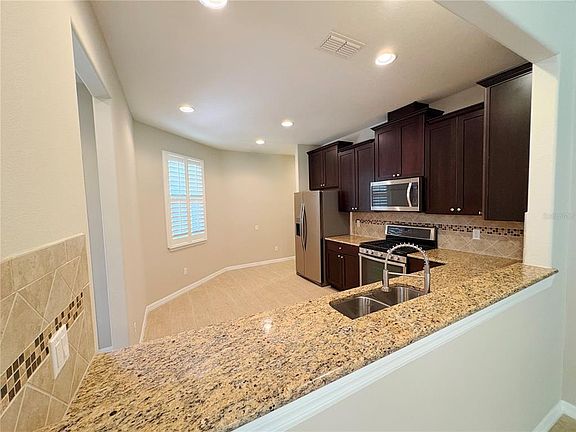 3rd image of 116 LA CRESTA COURT