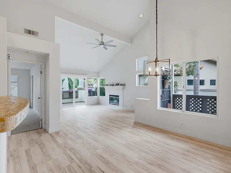 27529 Serena — Photo 20