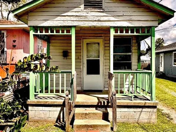 1319 Pailet Ave, Harvey, LA 70058